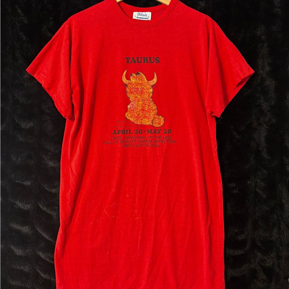 Super rare Vintage zodiac Garfield Taurus Tee